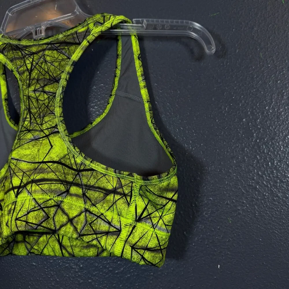 Nike Pro S women’s green Geometric abstract tank top bra activewear outdoor gym
